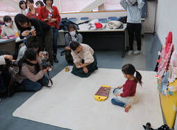 写真3歳児の動きのある様子をパシャッ