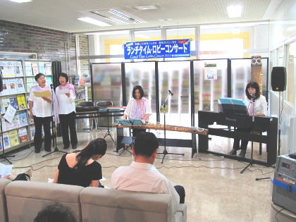 音楽と朗読の会「和・輪・わっ」 朗読・演奏の写真1