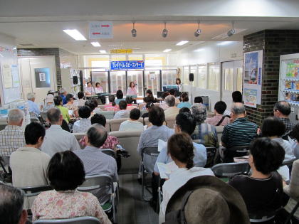 音楽と朗読の会「和・輪・わっ」 朗読・演奏の写真2