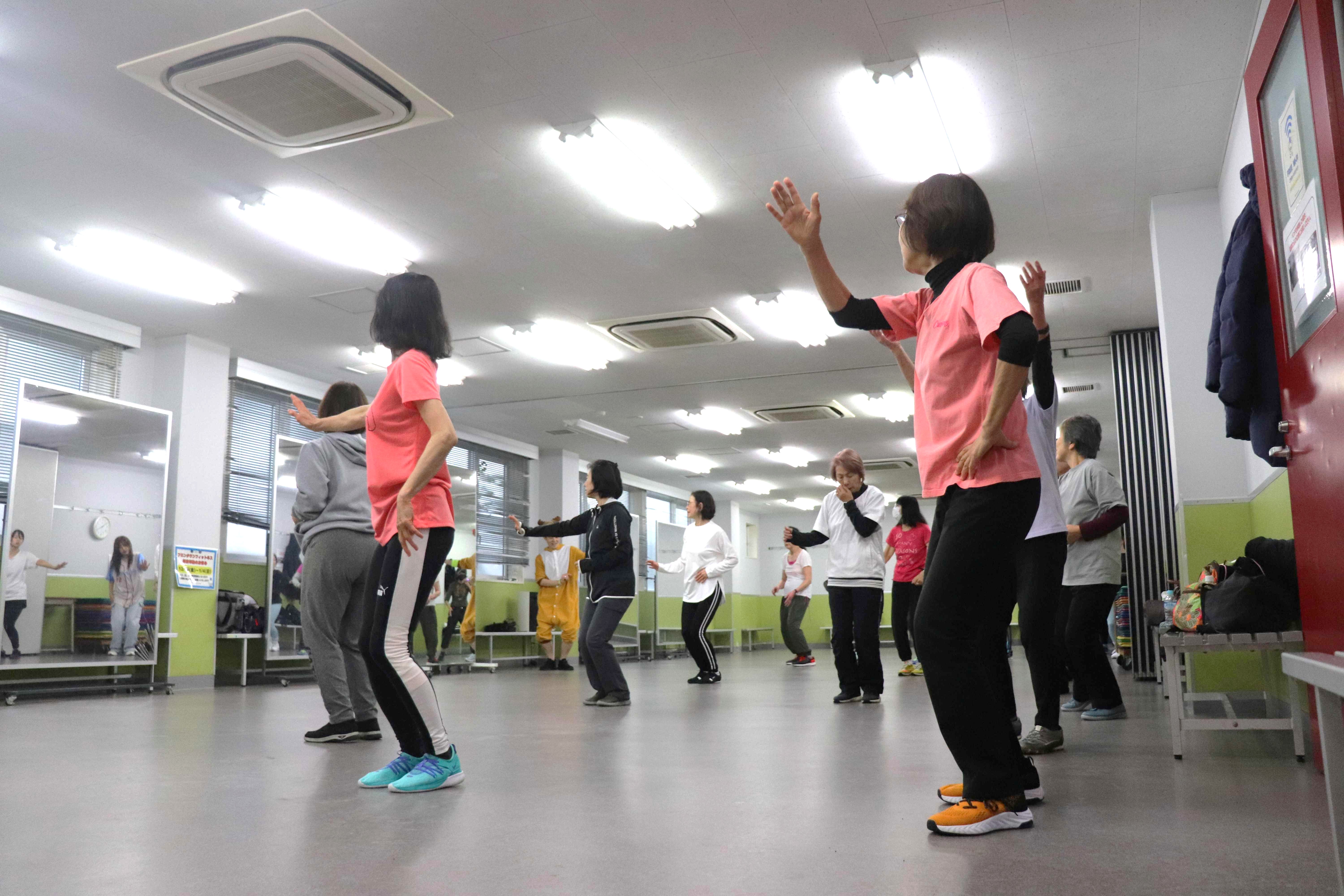 みんなで踊ろう! ZUMBA教室